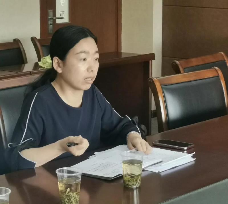 校长以及"日出东方工作室"负责人吴蔚老师分别针对"如何开展教学管理